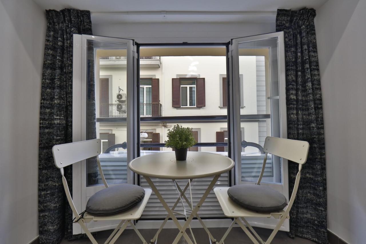 Residenza Napoli Centrale Zewnętrze zdjęcie