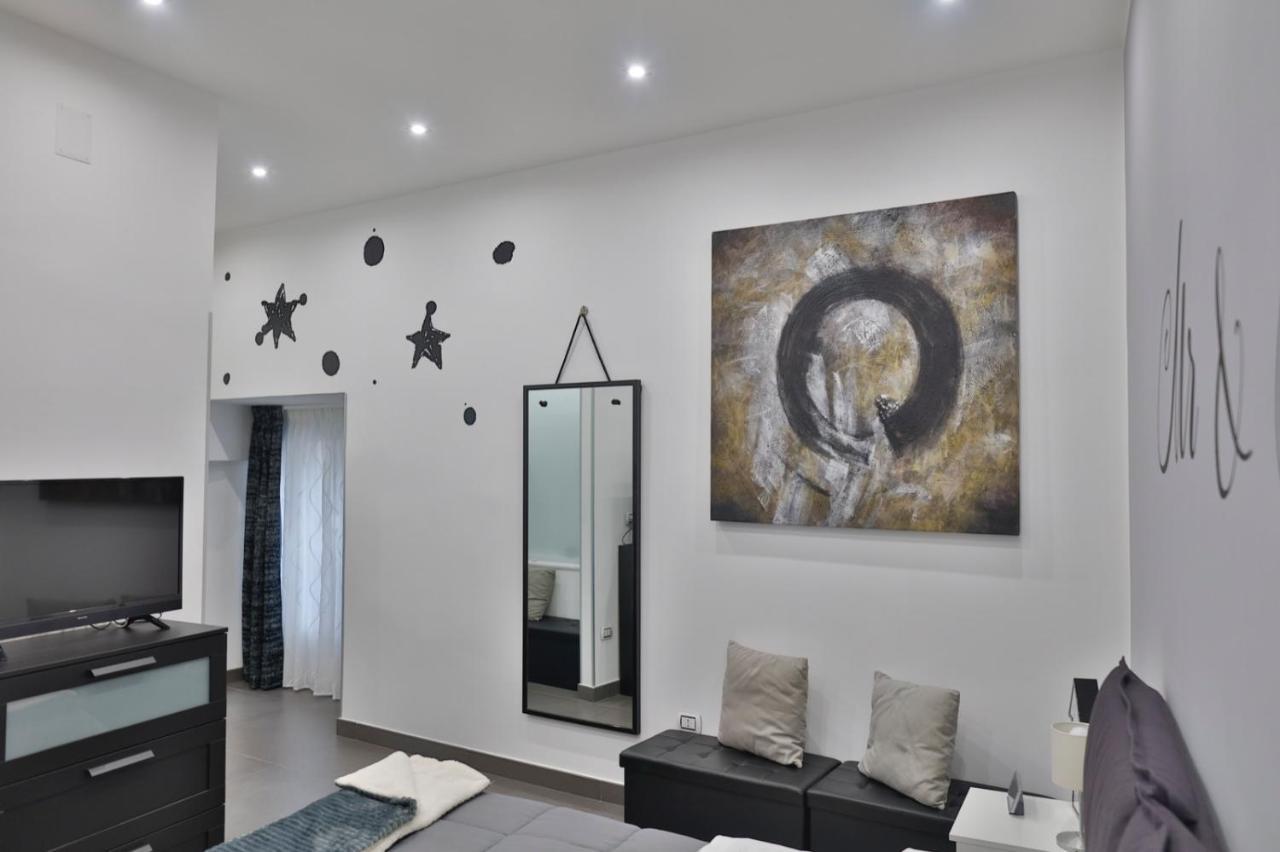 Residenza Napoli Centrale Zewnętrze zdjęcie