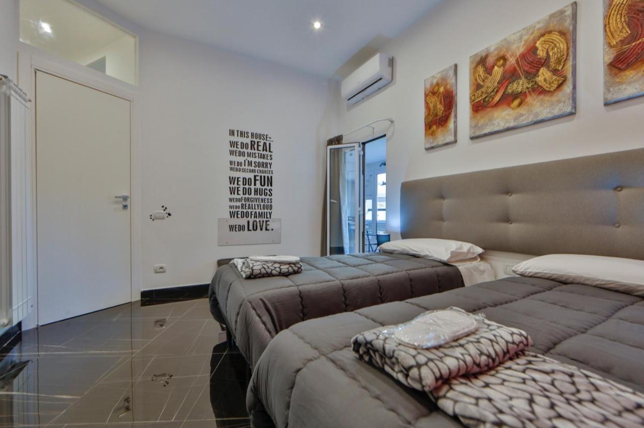 Residenza Napoli Centrale Zewnętrze zdjęcie